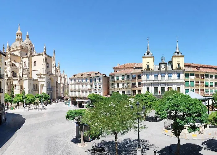 Hoteles en el Centro de Segovia